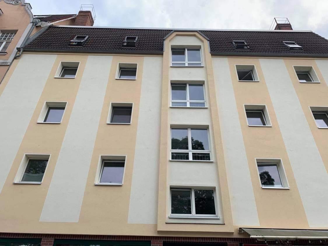 Lage 2 Zimmerwohnung Mit Balkon Und Bester Aussicht In Og 2 Links Apartment Rostock